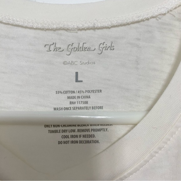 The Golden Girls Women’s Shirt Size Large NWOT - Picture 4 of 4